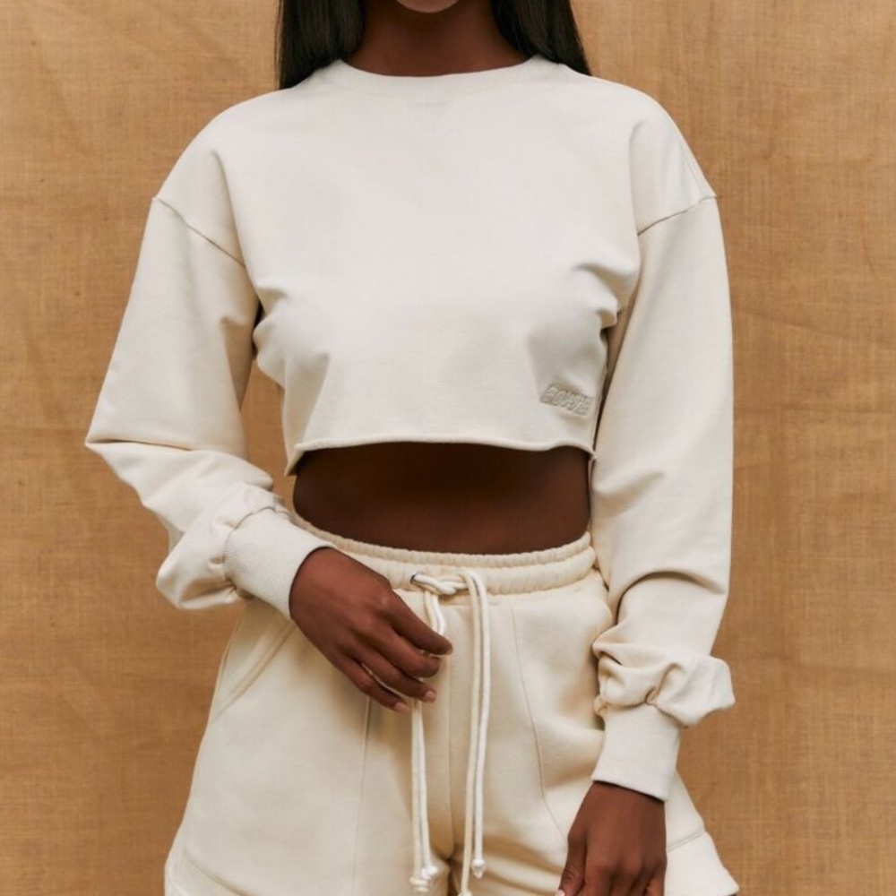 Bo and Tee Momentum Crop Sweatshirt